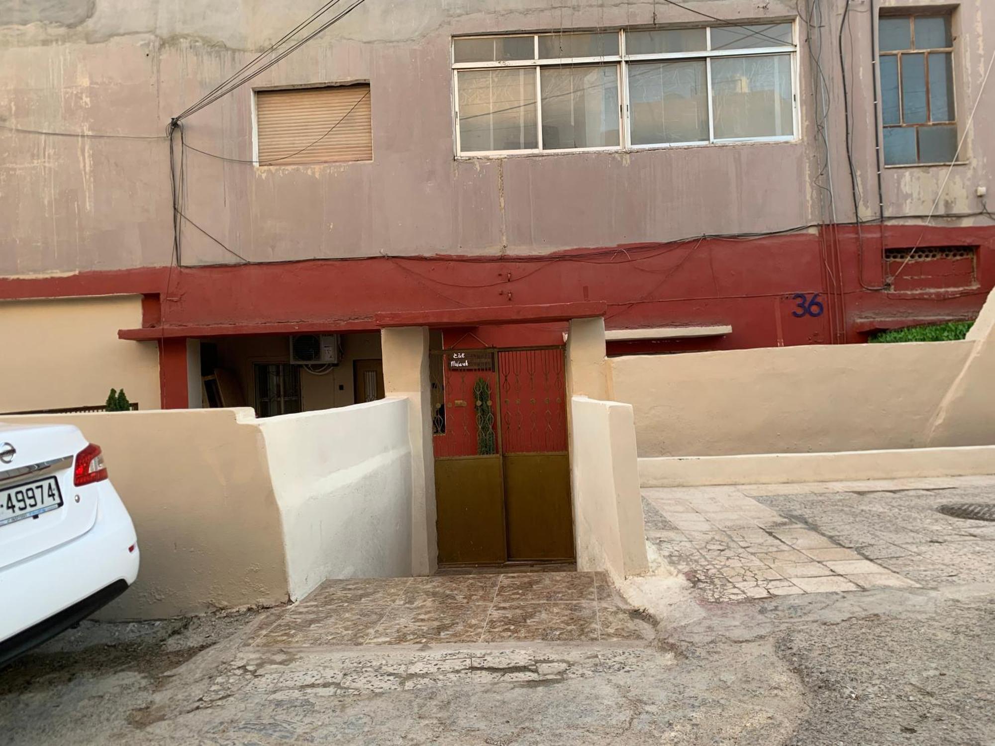Laura's Cozy Madaba